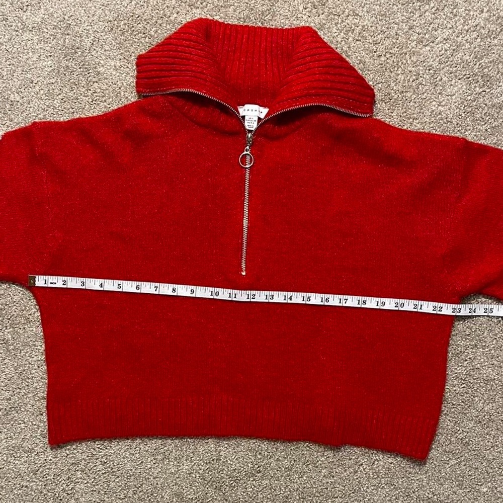 Red Floral Zip-Up Sweater - Picture 6 of 7
